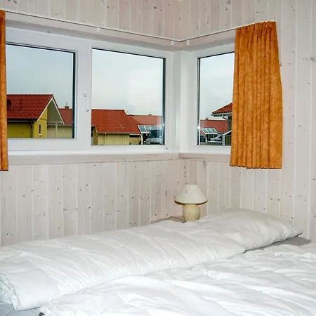 6 Person In Semesterbostad *